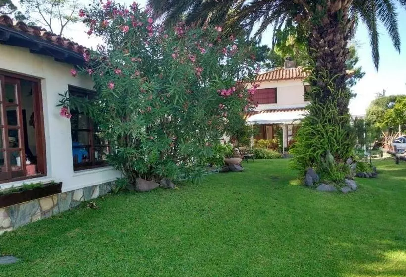هاستل Hosteria Olimpo
