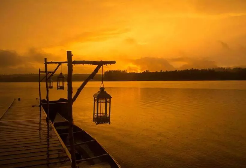 Retkeilymaja Wolf Cove Inn