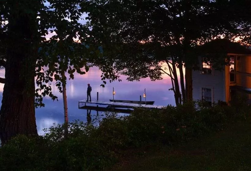 Retkeilymaja Wolf Cove Inn