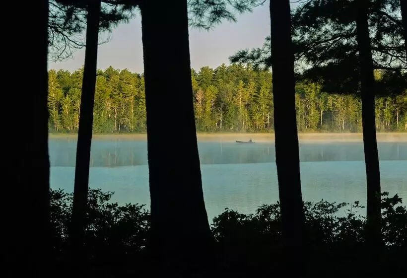 Retkeilymaja Wolf Cove Inn