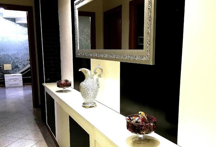 B&b Black&white And Apartments