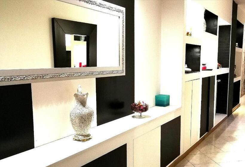 B&b Black&white And Apartments