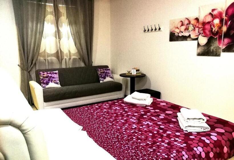 B&b Black&white And Apartments