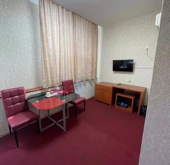 تختخواب و صبحانه Zolotoi Drakon