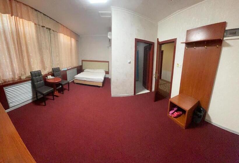 تختخواب و صبحانه Zolotoi Drakon