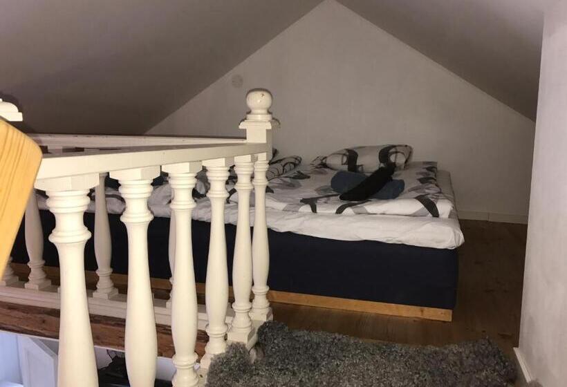 هتل Hallandsgården Mellbystrand