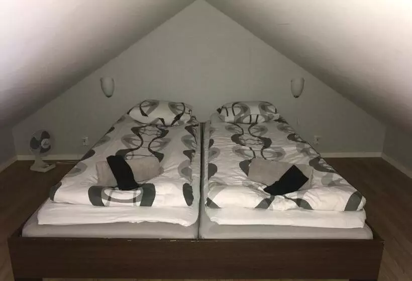 ホテル Hallandsgården Mellbystrand