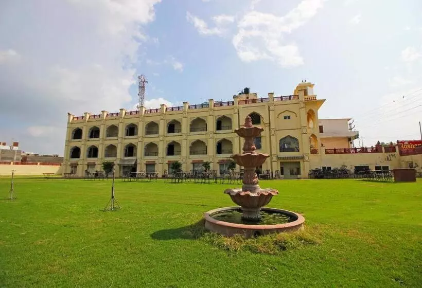هتل Roshan Haveli