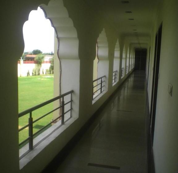 בית מלון כפרי Roshan Haveli