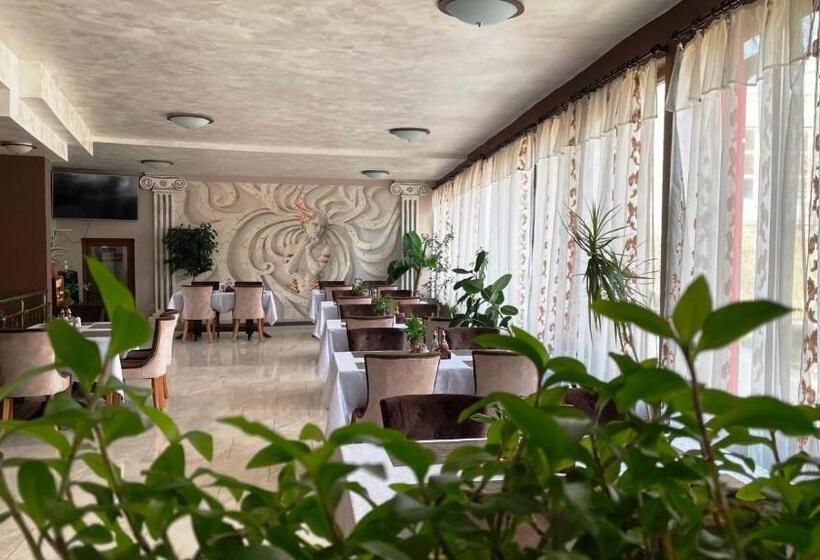 Пансион хотел свищов спа зона