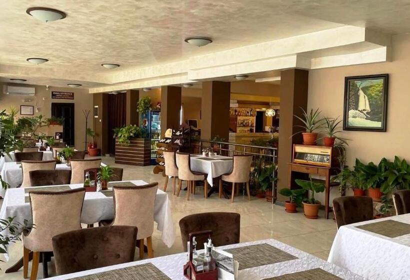 Пансион хотел свищов спа зона