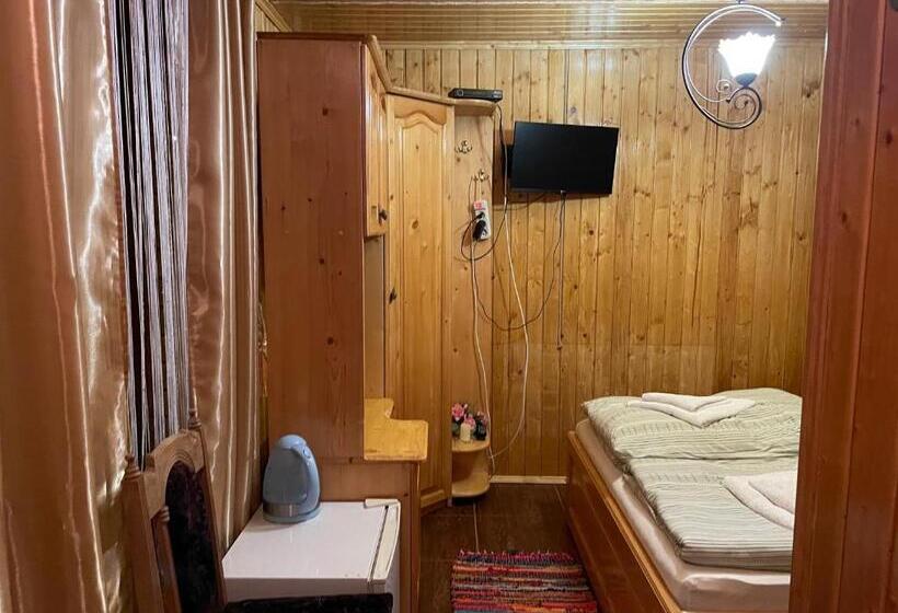 بنسيون Guest House Nad Tisou