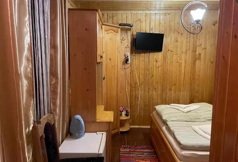 Majatalo Guest House Nad Tisou