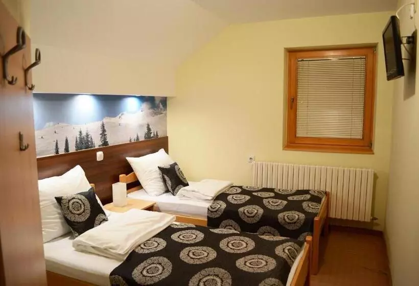 پانسیون Guesthouse Lucic