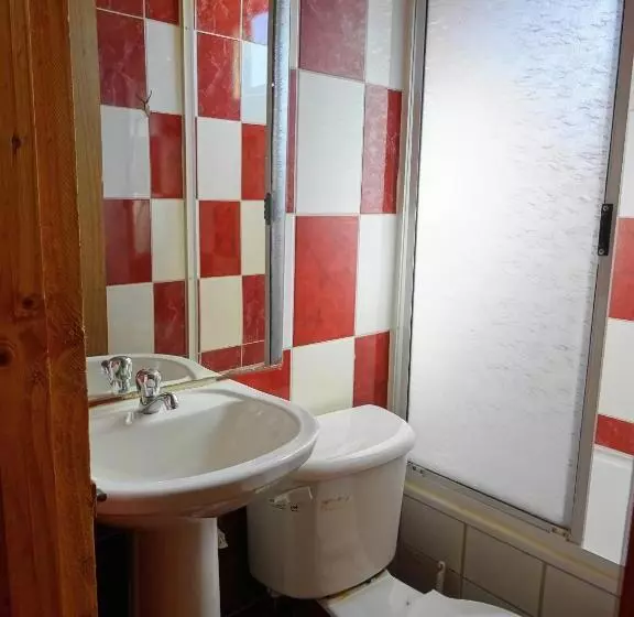 پانسیون Hostal Portal De Ortúzar
