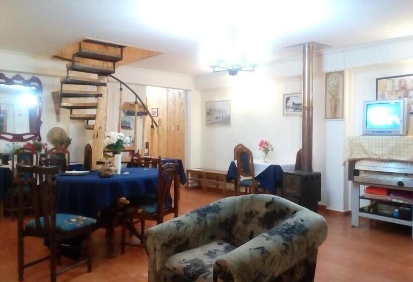 ペンション Hostal Portal De Ortúzar