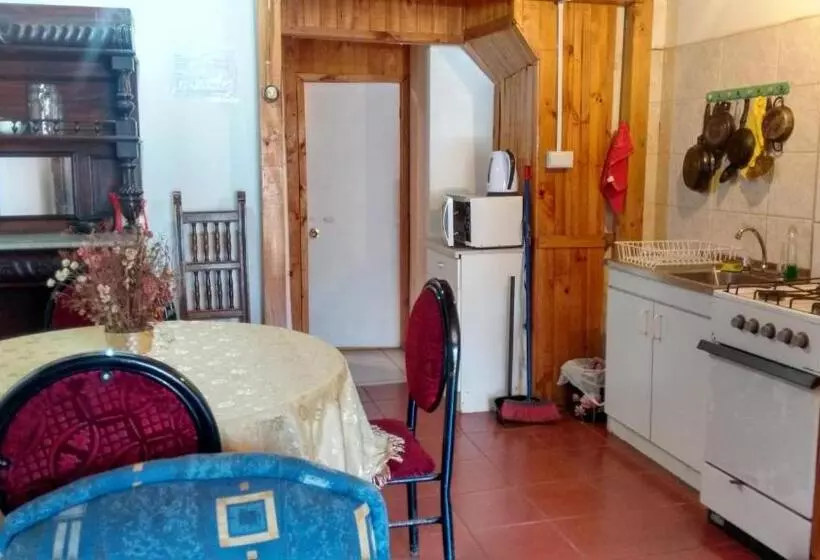 پانسیون Hostal Portal De Ortúzar