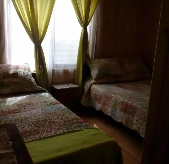 پانسیون Hostal Portal De Ortúzar