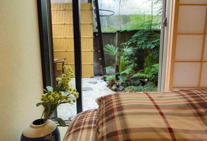 Pension (Hôtel basse catégorie) Riusu   流苏