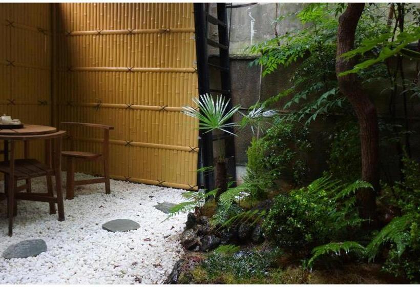 Pension (Hôtel basse catégorie) Riusu   流苏