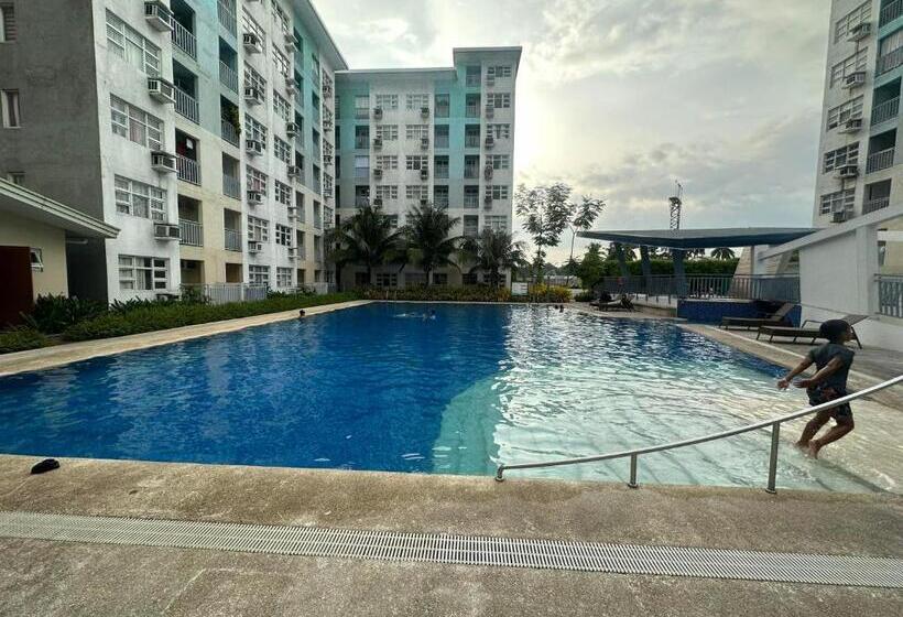 Retkeilymaja Seawind Tower 6 Condominium