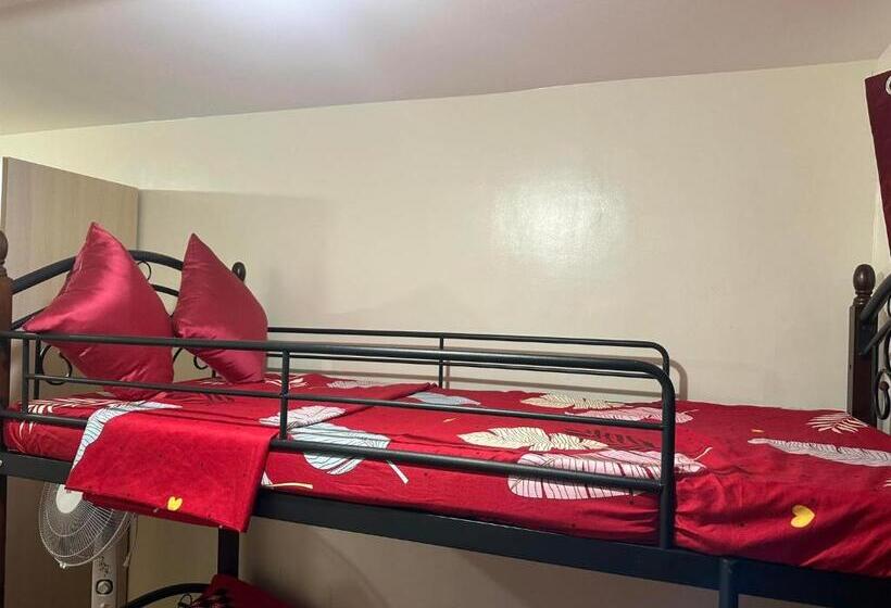 Retkeilymaja Seawind Tower 6 Condominium