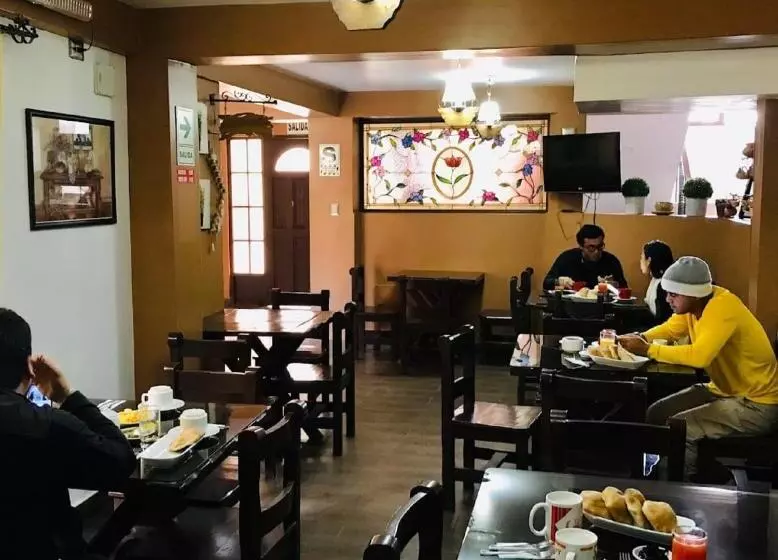 تختخواب و صبحانه De Turistas Huaraz