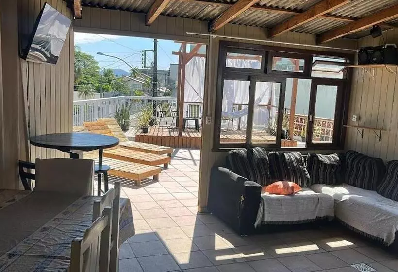 Aamiaismajoitus (B&B) Quarto 6 No Centro De Itajaí, Ar+smarttv