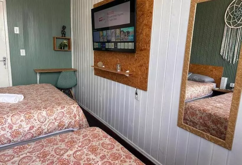 Aamiaismajoitus (B&B) Quarto 6 No Centro De Itajaí, Ar+smarttv