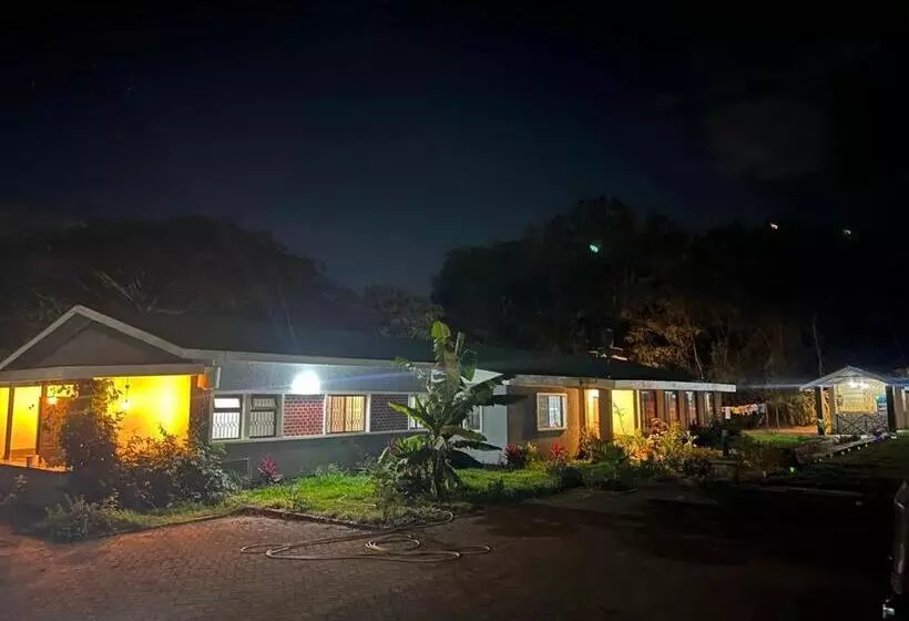 ベッドアンドブレックファースト Walk With Us Africa