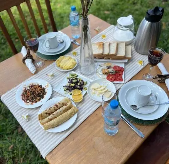 ベッドアンドブレックファースト Walk With Us Africa