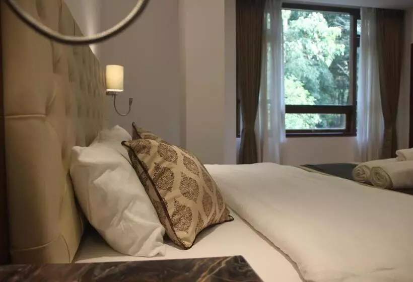 Ecotel Chiminda Abode