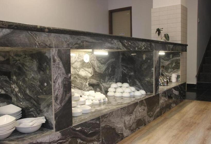 Ecotel Chiminda Abode