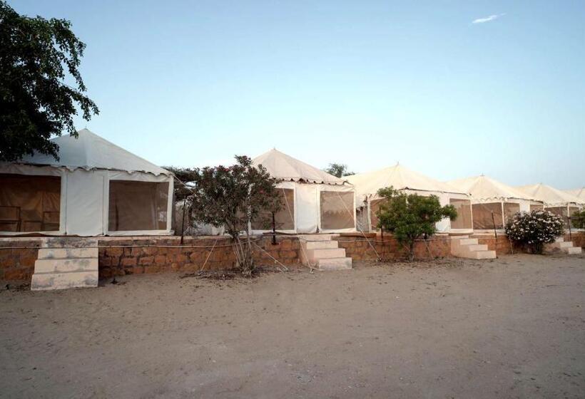 בית מלון כפרי Ekanta Resort