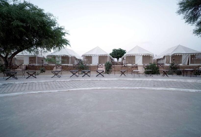 בית מלון כפרי Ekanta Resort