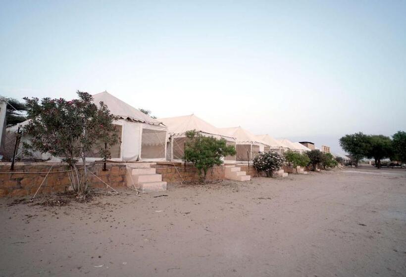 בית מלון כפרי Ekanta Resort