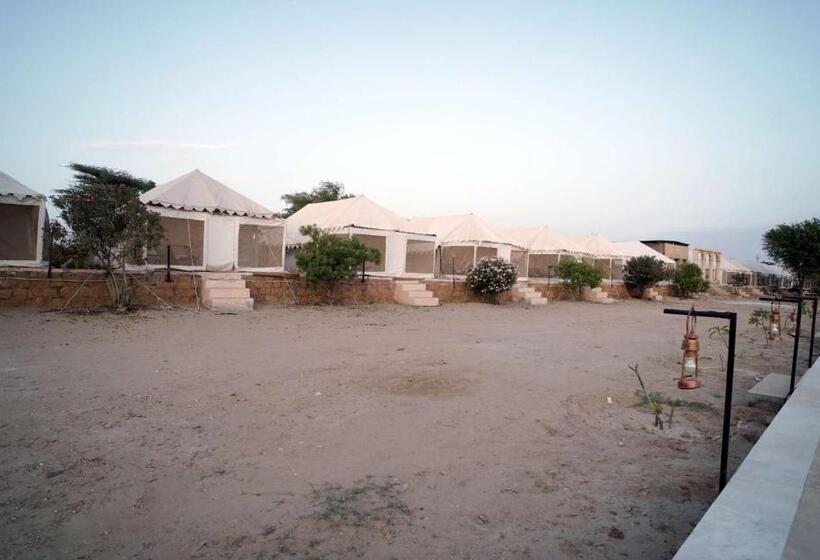 בית מלון כפרי Ekanta Resort