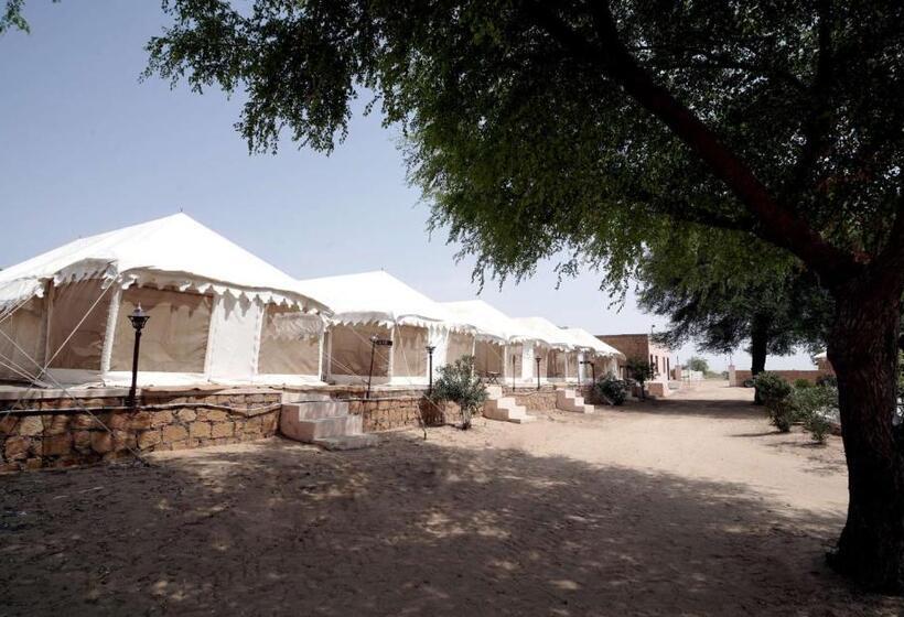 בית מלון כפרי Ekanta Resort