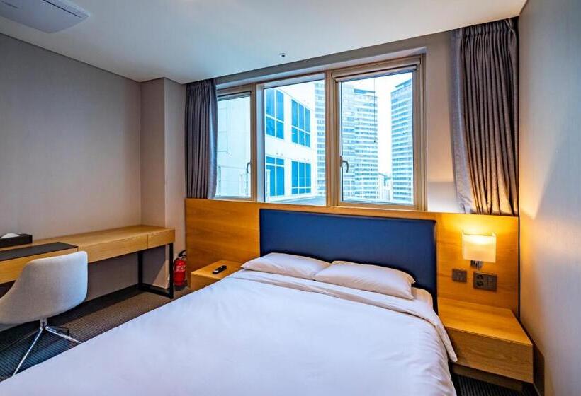 فندق Centum Business