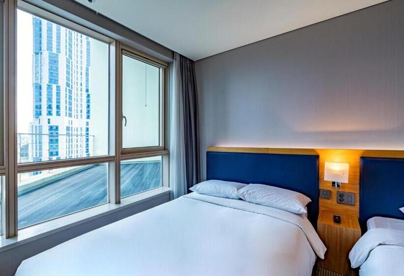 فندق Centum Business