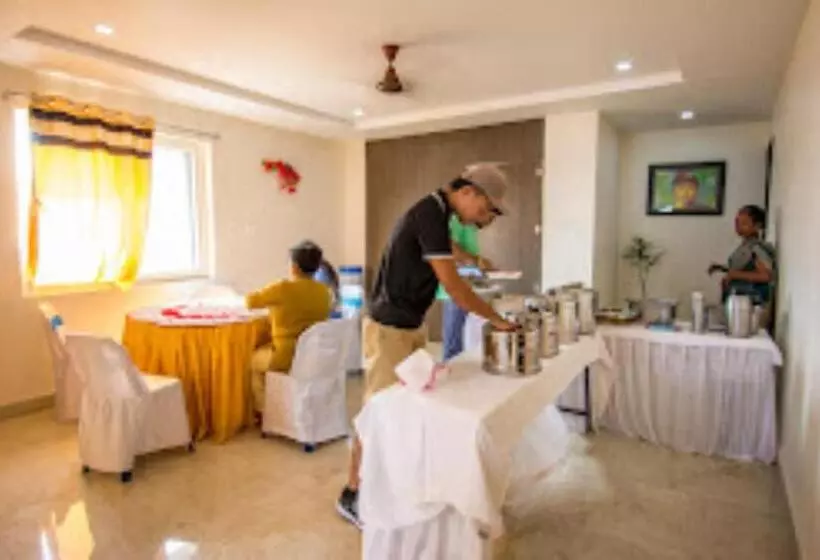 Hotelli Homey Suites   Vizag Beach Visakhapatnam