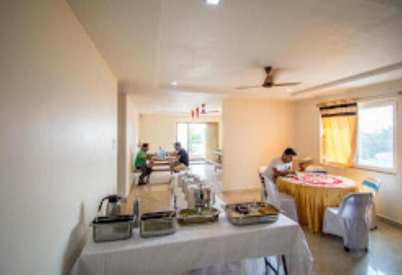 فندق Homey Suites Vizag Beach Visakhapatnam