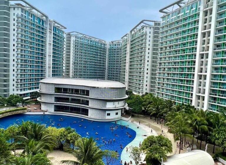 Hotel La Casa Ysabela   Azure Affordable Staycation, Paranaque Metro Manila