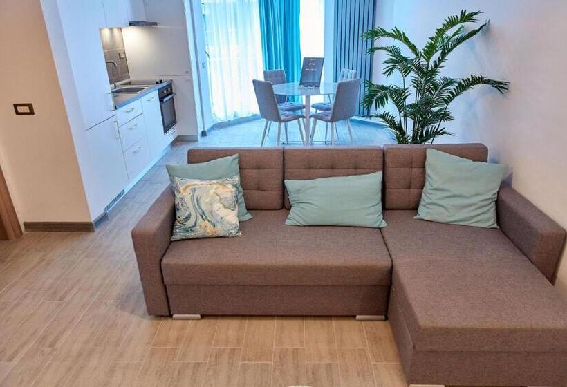 هتل Luxuri By Alz