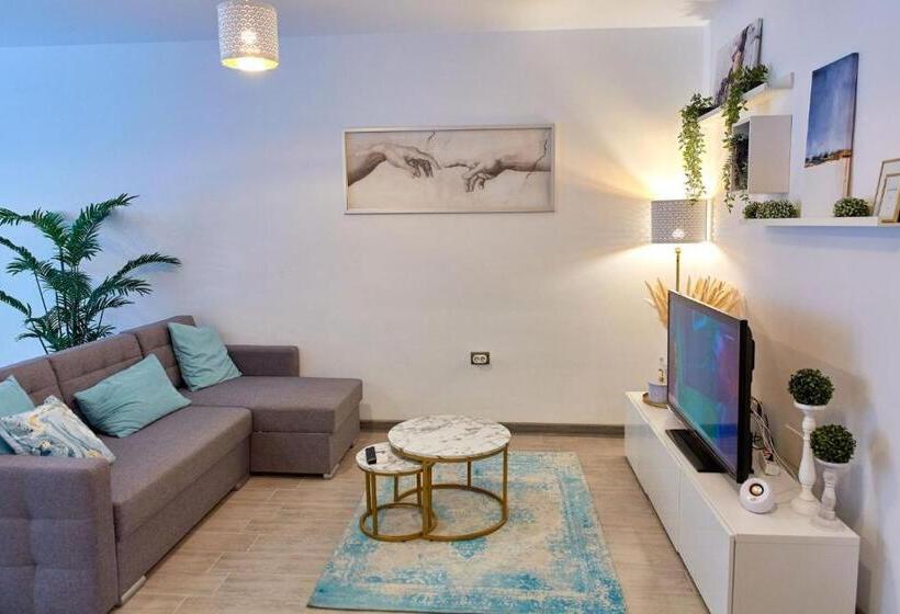 هتل Luxuri By Alz