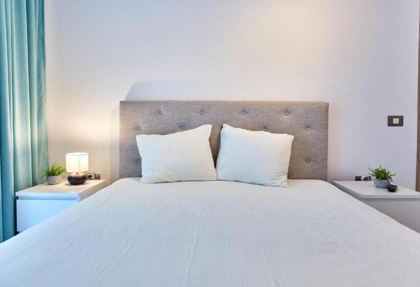 هتل Luxuri By Alz