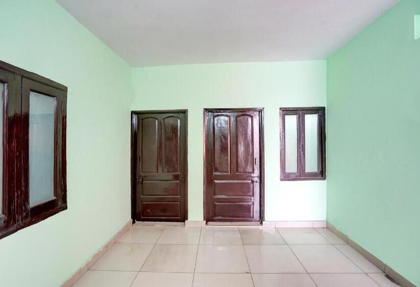 酒店 Oyo Crown Guest House