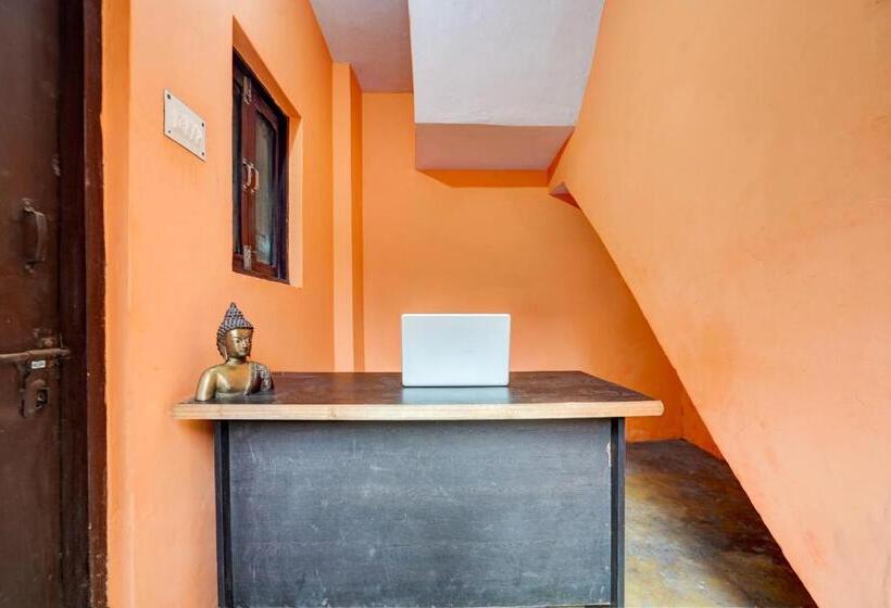 酒店 Oyo Crown Guest House