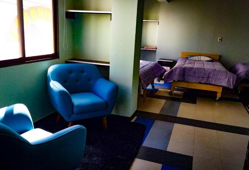 هتل Posada Mia Copacabana