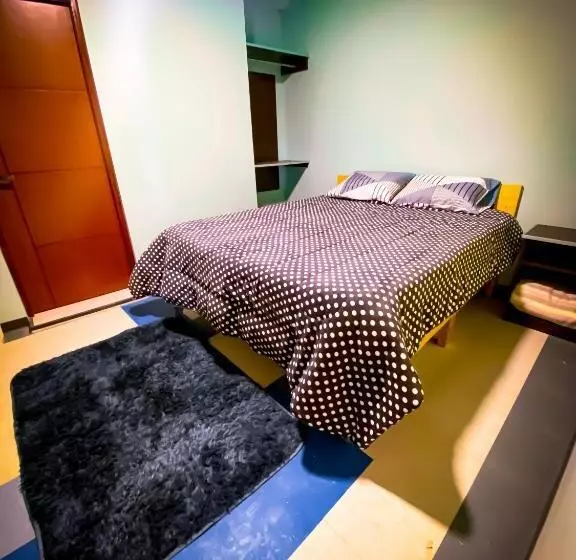 هتل Posada Mia Copacabana